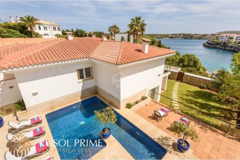 Villa en venta en Es Castell, Menorca, España 5 dormitorios, 367 m2 No. 39307 - foto 3
