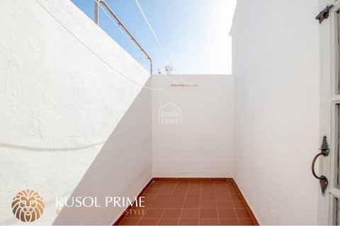 Casa adosada en venta en Ciutadella De Menorca, Menorca, España 5 dormitorios, 286 m2 No. 39645 - foto 6