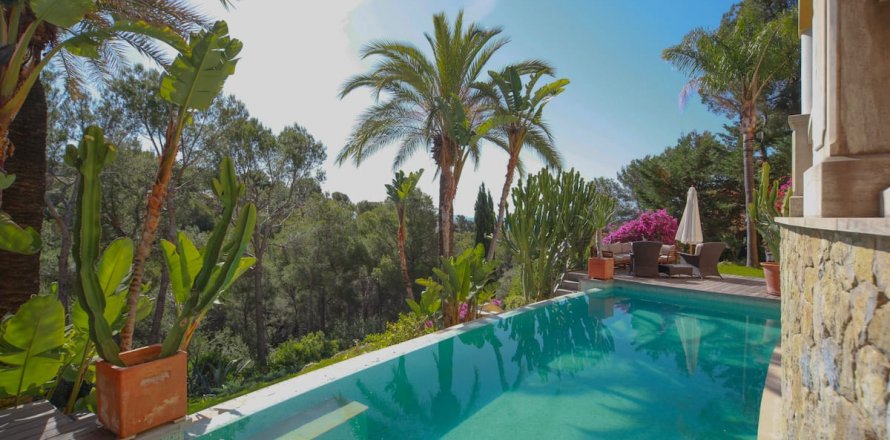 Villa en Costa D'en Blanes, Mallorca, España 4 dormitorios, 400 m2 No. 39966
