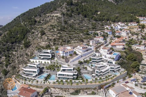 Villa en venta en Calpe, Alicante, España 4 dormitorios, 456 m2 No. 39537 - foto 1