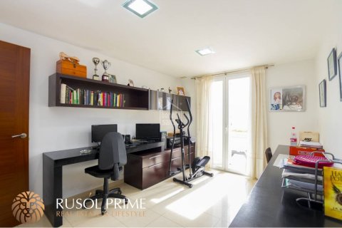 Villa en venta en Mahon, Menorca, España 5 dormitorios, 352 m2 No. 39000 - foto 18