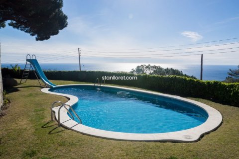 Villa en venta en Lloret de Mar, Gerona, España 5 dormitorios, 300 m2 No. 40813 - foto 27