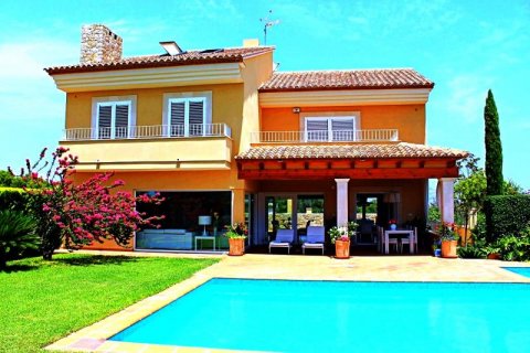 Villa en venta en Alfaz del Pi, Alicante, España 7 dormitorios, 554 m2 No. 44150 - foto 1