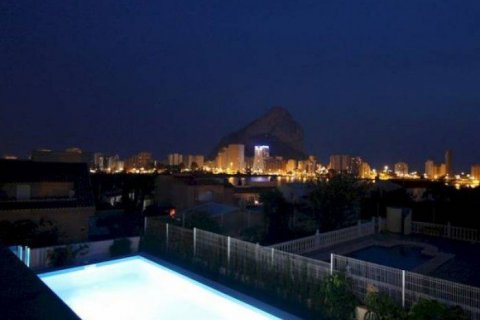 Villa en venta en Calpe, Alicante, España 4 dormitorios, 280 m2 No. 43840 - foto 6