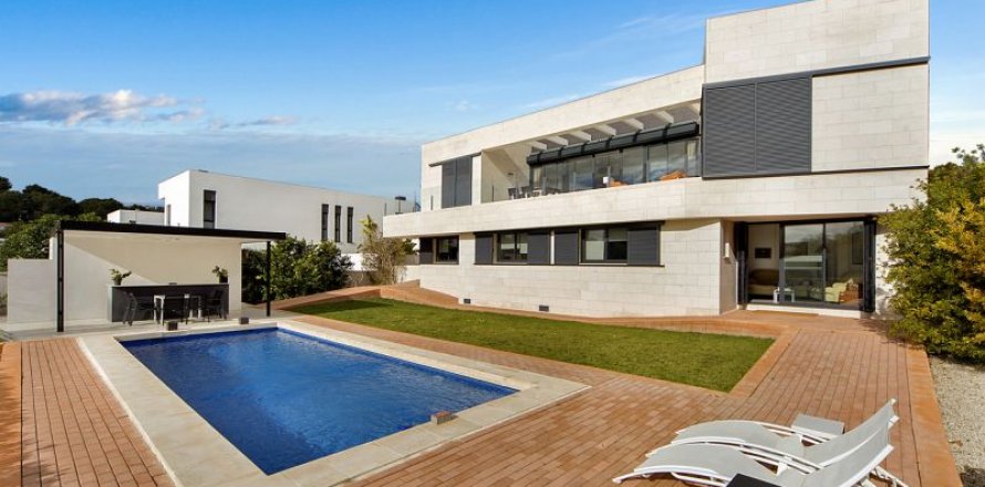 Villa en Moraira, Alicante, España 6 dormitorios, 400 m2 No. 44236