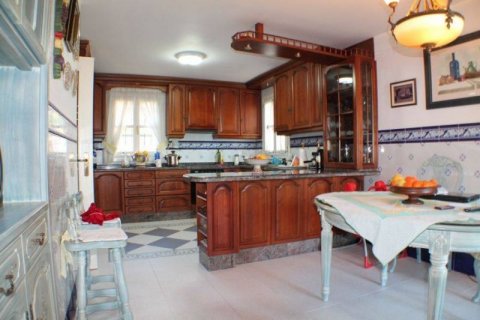 Villa en venta en Finestrat, Alicante, España 5 dormitorios, 335 m2 No. 45474 - foto 7