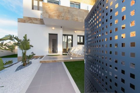 Casa adosada en venta en Polop, Alicante, España 3 dormitorios, 123 m2 No. 41938 - foto 1