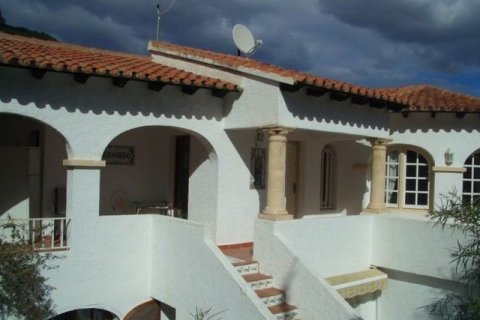 Villa en venta en Calpe, Alicante, España 10 dormitorios, 576 m2 No. 44349 - foto 6