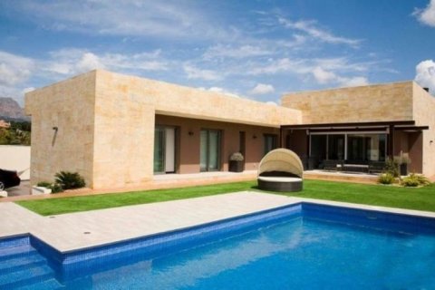 Villa en venta en Alfaz del Pi, Alicante, España 4 dormitorios, 700 m2 No. 44166 - foto 1