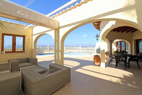 Villa en venta en Cumbre Del Sol, Alicante, España 4 dormitorios, 220 m2 No. 45478 - foto 4