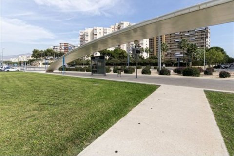Ático en venta en Alicante, España 4 dormitorios, 142 m2 No. 45994 - foto 6