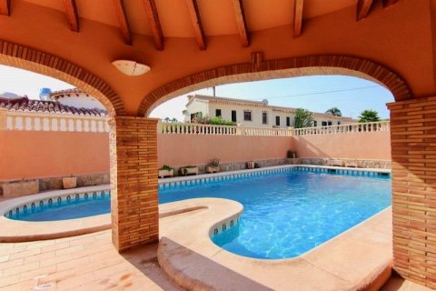 Villa en venta en Dénia, Alicante, España 3 dormitorios, 264 m2 No. 42462 - foto 3