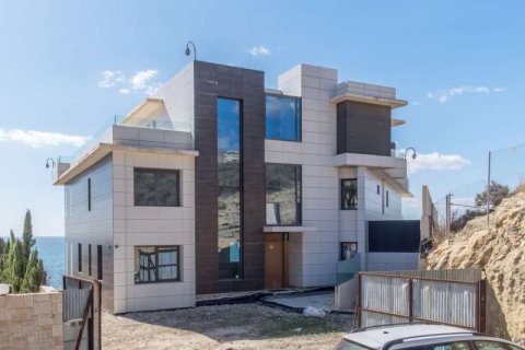 Villa en venta Alicante, España 7 dormitorios, 1.14 m2 No. 43842 - foto 2
