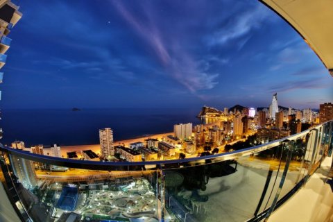 Apartamento en venta Benidorm, Alicante, España 2 dormitorios, 120 m2 No. 42487 - foto 1