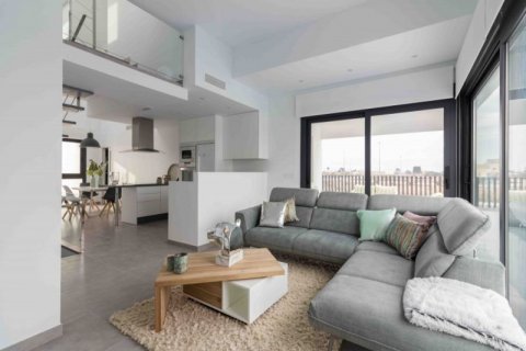 Villa en venta en Alicante, España 3 dormitorios, 142 m2 No. 45426 - foto 7