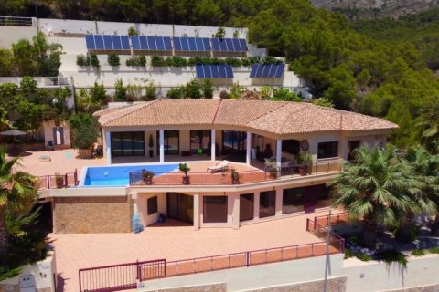 Villa en venta en Altea, Alicante, España 6 dormitorios, 950 m2 No. 41492 - foto 1