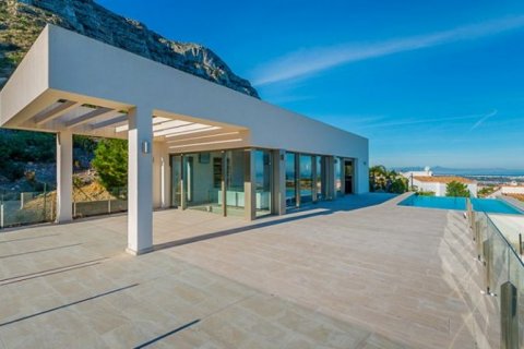 Villa en venta en Dénia, Alicante, España 4 dormitorios, 262 m2 No. 45412 - foto 5