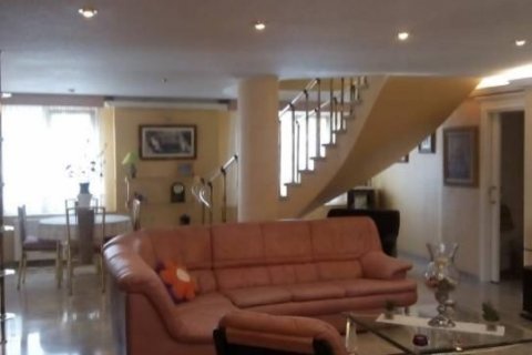 Villa en venta en Alicante, España 8 dormitorios, 520 m2 No. 45701 - foto 9