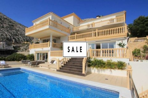 Villa en venta en Altea, Alicante, España 4 dormitorios, 350 m2 No. 45633 - foto 2