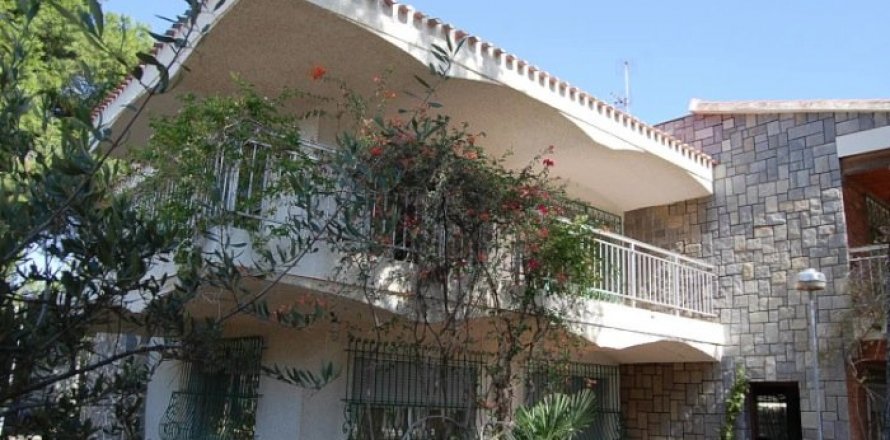 Villa en Cabo Roig, Alicante, España 6 dormitorios, 220 m2 No. 41274