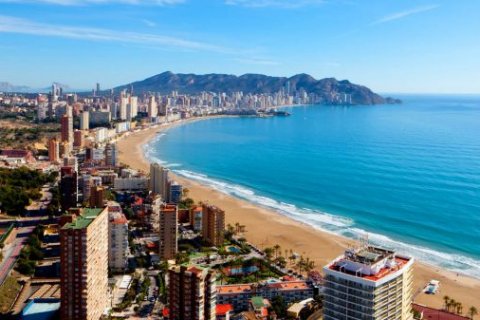 Hotel en venta Benidorm, Alicante, España 44 dormitorios,  No. 44140 - foto 1