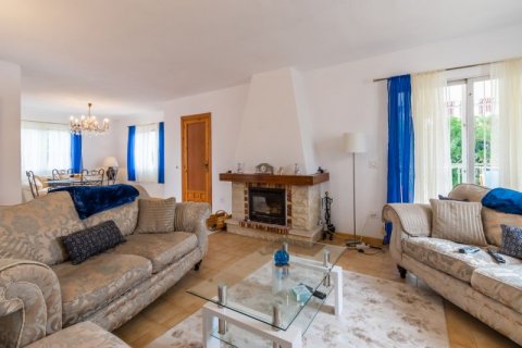 Villa en venta en Alfaz del Pi, Alicante, España 4 dormitorios, 240 m2 No. 42174 - foto 4
