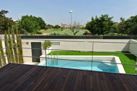 Villa en venta en Alicante, España 4 dormitorios, 326 m2 No. 45308 - foto 4