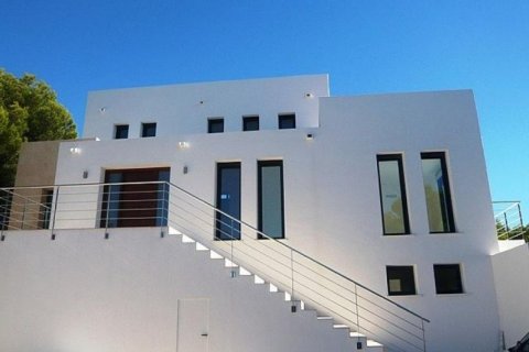 Villa en venta en Jávea, Alicante, España 4 dormitorios, 350 m2 No. 45206 - foto 1