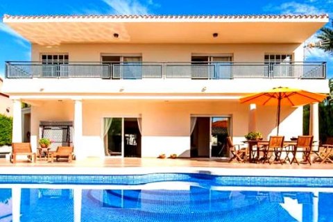 Villa en venta en Benidorm, Alicante, España 4 dormitorios, 371 m2 No. 44961 - foto 2