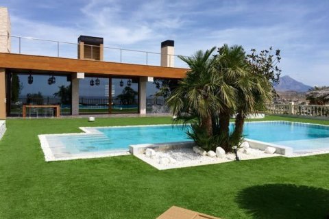 Villa en venta en El Campello, Alicante, España 7 dormitorios, 850 m2 No. 44019 - foto 6