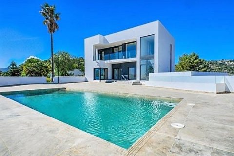 Villa en venta en Moraira, Alicante, España 4 dormitorios, 556 m2 No. 43612 - foto 1