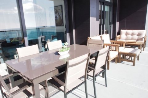 Apartamento en venta en Benidorm, Alicante, España 2 dormitorios, 105 m2 No. 42479 - foto 6