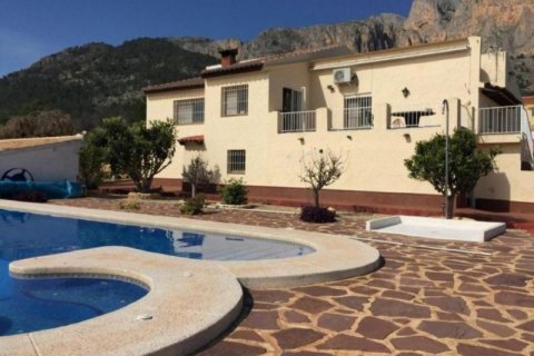 Villa en venta en Polop, Alicante, España 6 dormitorios, 268 m2 No. 45771 - foto 5