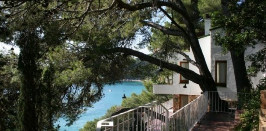 Villa Lloret de Mar, Gerona, España 3 dormitorios, 530 m2 No. 45714