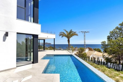 Villa en venta en Calpe, Alicante, España 5 dormitorios, 560 m2 No. 43395 - foto 4