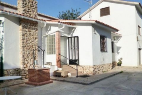 Villa en venta en Dénia, Alicante, España 5 dormitorios, 200 m2 No. 45275 - foto 1
