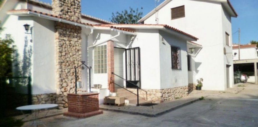Villa en Dénia, Alicante, España 5 dormitorios, 200 m2 No. 45275
