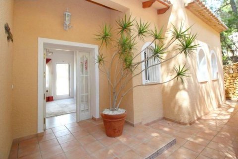 Villa en venta en Altea, Alicante, España 5 dormitorios, 212 m2 No. 41693 - foto 7