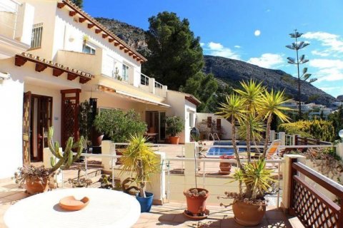 Villa en venta en Altea, Alicante, España 4 dormitorios, 395 m2 No. 42985 - foto 5