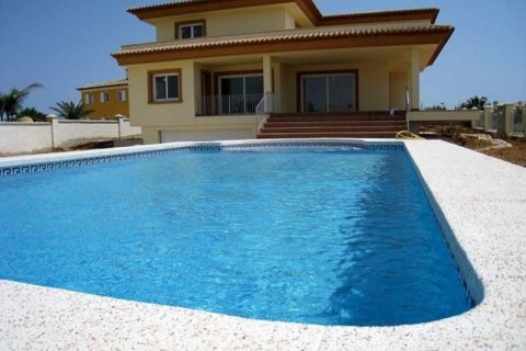 Villa en venta en Moraira, Alicante, España 4 dormitorios, 330 m2 No. 45963 - foto 1