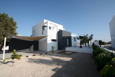 Villa en venta en Calpe, Alicante, España 4 dormitorios, 243 m2 No. 42993 - foto 2