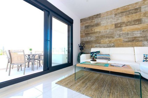 Casa adosada en venta en Polop, Alicante, España 2 dormitorios, 218 m2 No. 42568 - foto 9