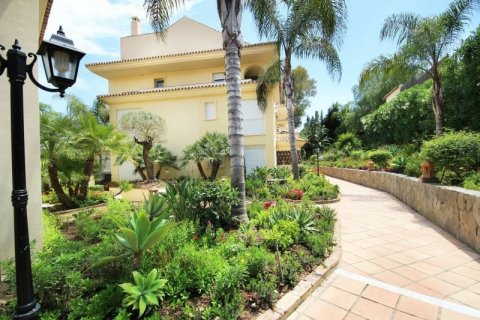 Apartamento en venta Marbella, Málaga, España 2 dormitorios,  No. 43618 - foto 6