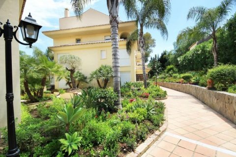 Apartamento en venta en Marbella, Málaga, España 2 dormitorios,  No. 43618 - foto 6