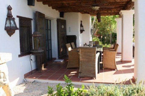 Villa en venta en Ibiza, España 5 dormitorios, 450 m2 No. 45314 - foto 2