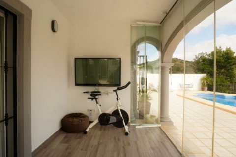 Villa en venta en Calpe, Alicante, España 5 dormitorios, 262 m2 No. 42602 - foto 9
