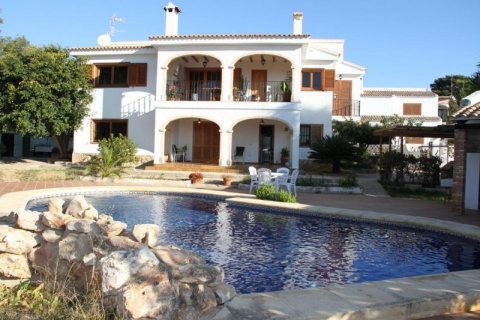 Villa en venta en Calpe, Alicante, España 6 dormitorios, 300 m2 No. 45626 - foto 5