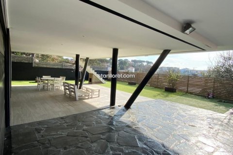 Villa en venta en Caldes de Malavella, Gerona, España 6 dormitorios, 320 m2 No. 40917 - foto 11