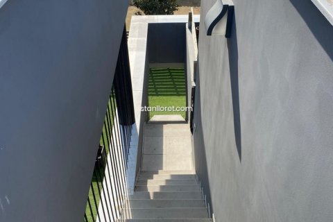 Villa en venta en Caldes de Malavella, Gerona, España 6 dormitorios, 320 m2 No. 40917 - foto 12