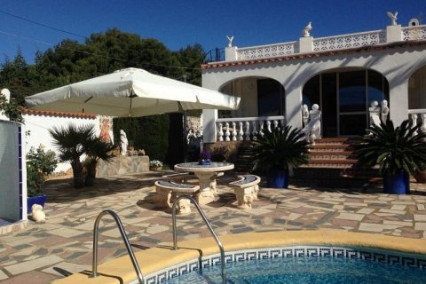 Villa en venta en La Nucia, Alicante, España 2 dormitorios, 150 m2 No. 44515 - foto 2